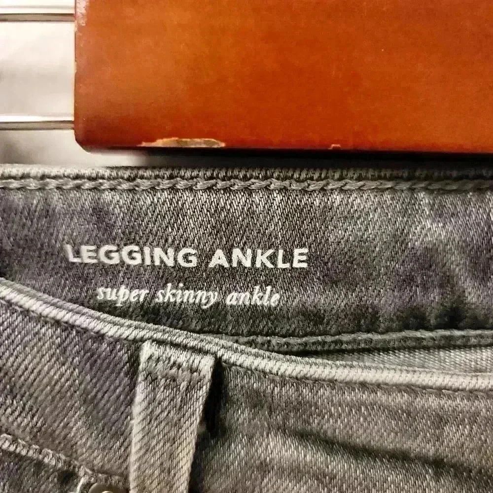 Adriano Goldschmied Gray Legging Ankle Skinny Jeans Size 26 - Picture 16 of 16